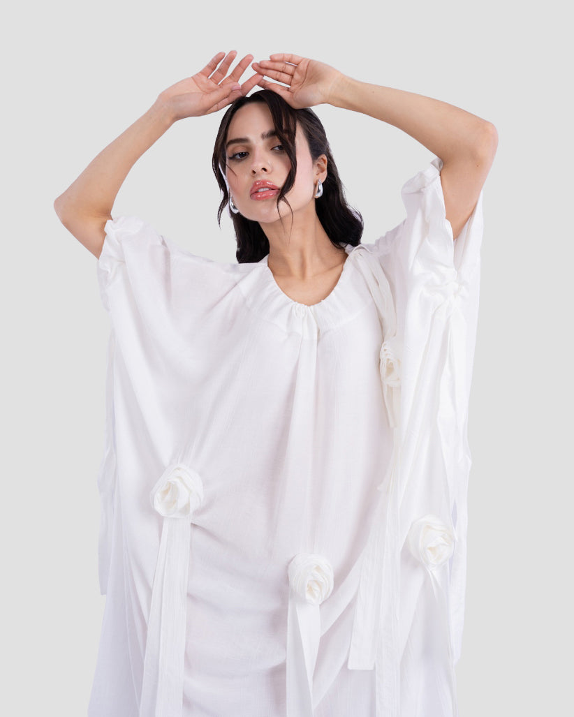 LONG DRESS OVERSIZED WITH 3D FLOWERS