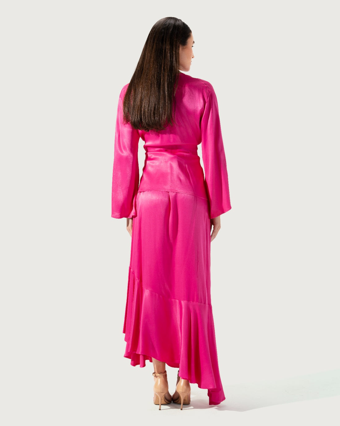 SKIRT SATIN ASYMMETRIC HEM.