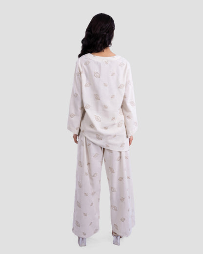 PRINTED RELAXED-FIT BLOUSE WITH V-NECK