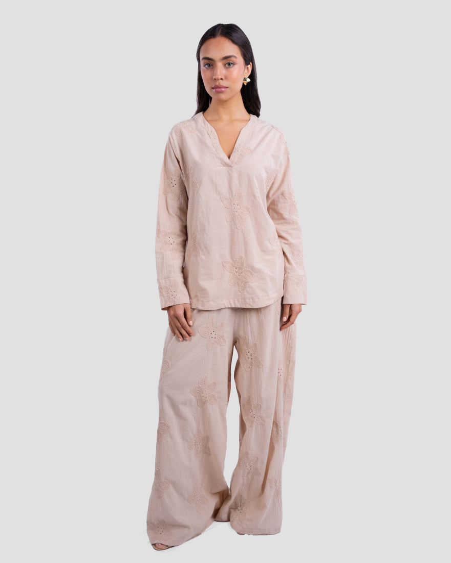 TEXTURED BLOUSE WITH V-NECKLINE