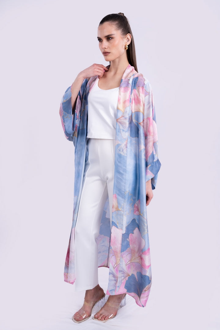 OVERSIZED KIMONO WITH FLOWERS