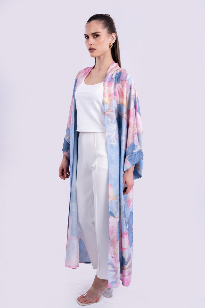 OVERSIZED KIMONO WITH FLOWERS