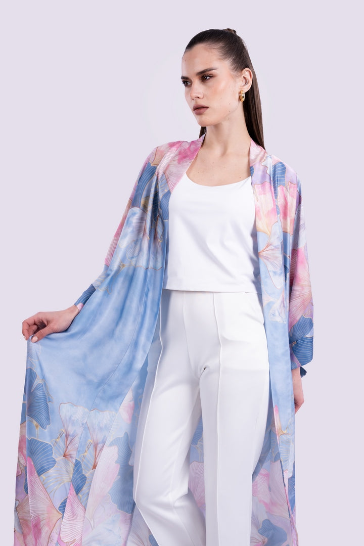 OVERSIZED KIMONO WITH FLOWERS