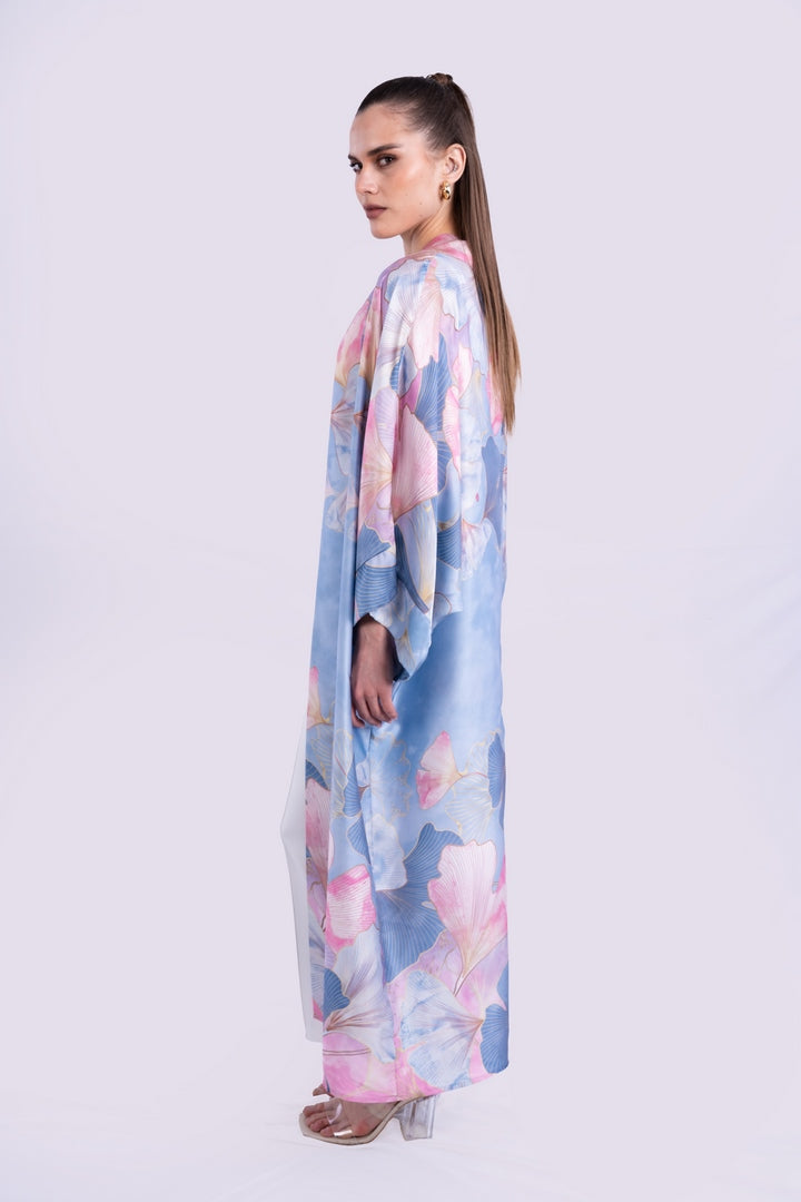OVERSIZED KIMONO WITH FLOWERS