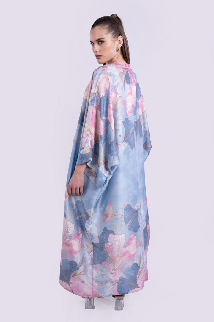 OVERSIZED KIMONO WITH FLOWERS