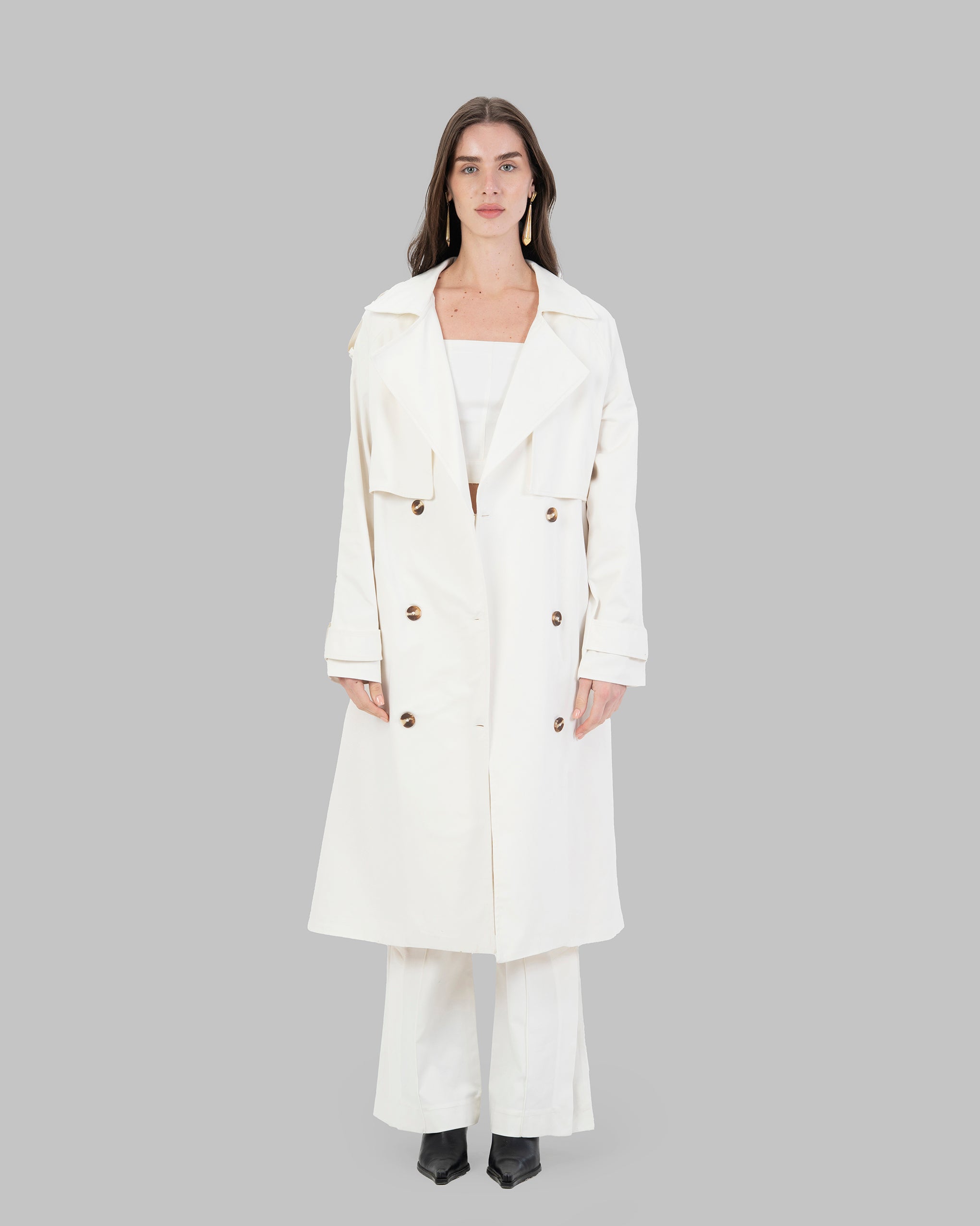 Timeless trench coat .
