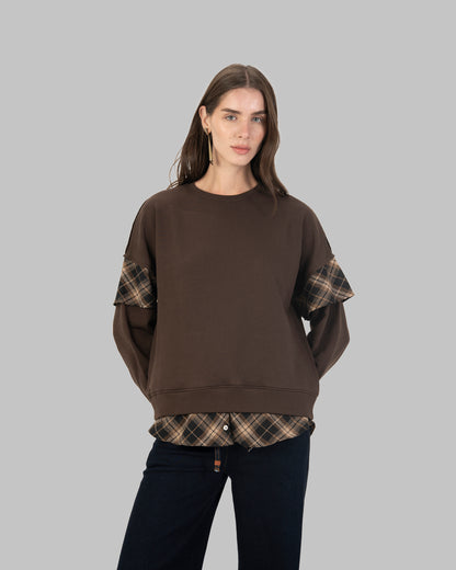 Oversized sweatshirt.