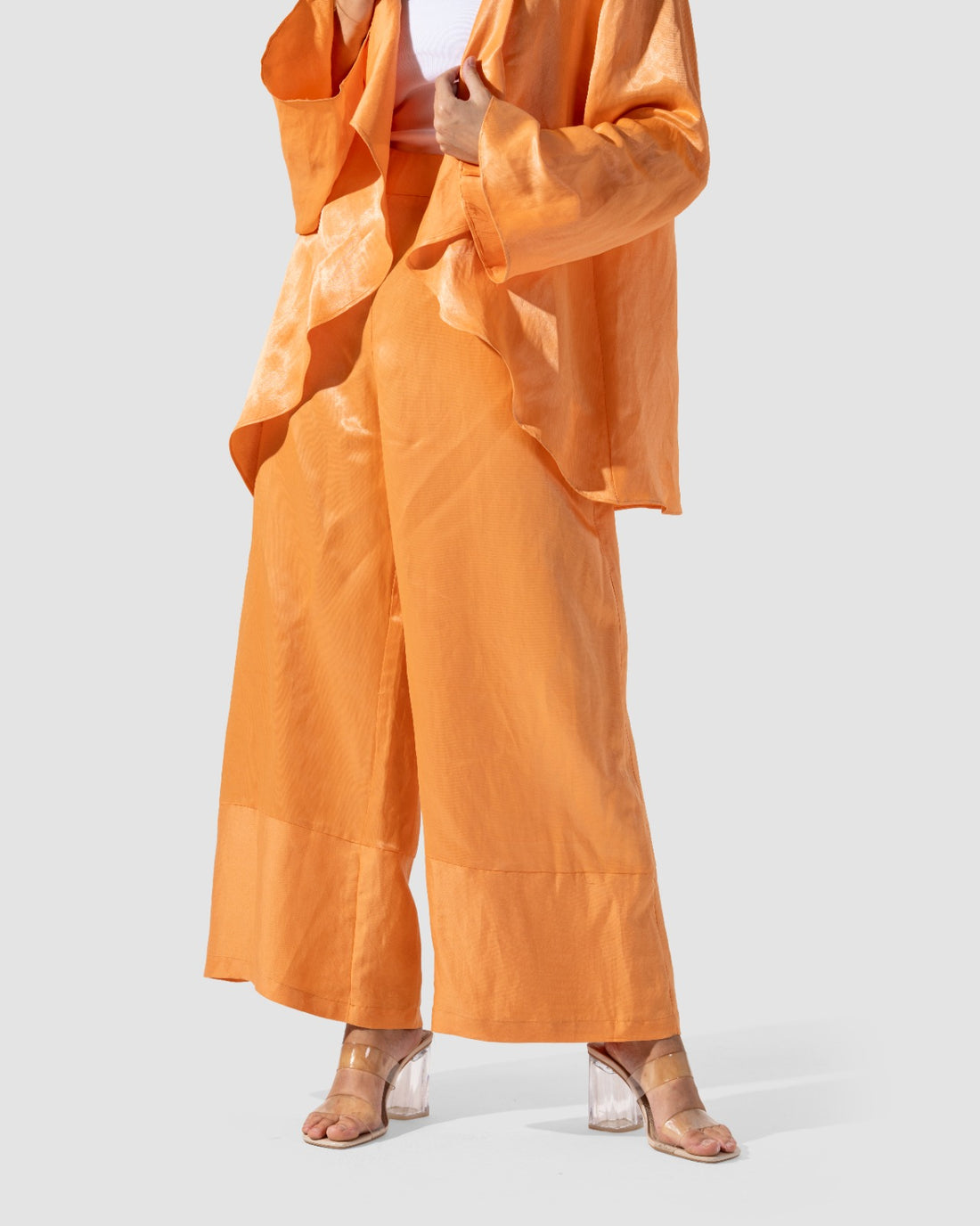 HIGH-WAIST PANTS WITH ELESTICATED INNER