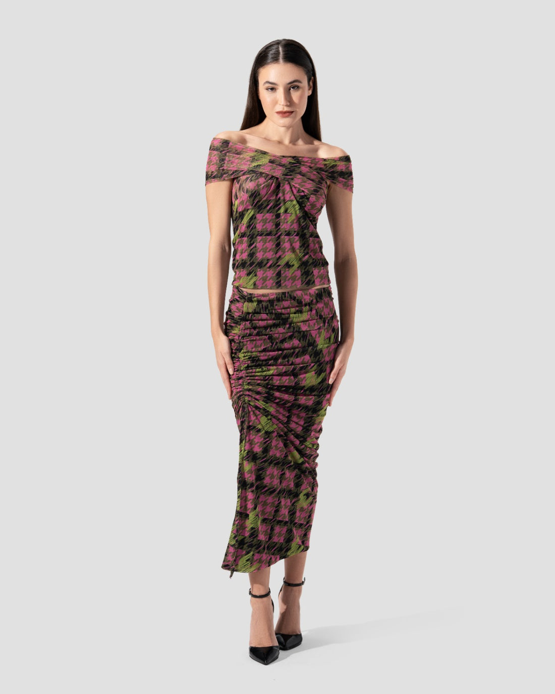 Midi skirt with side drawstring ruching